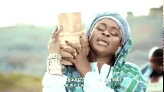 Nadege Mbuma  Na Ye Official Video  Lyrics [upl. by Eira]